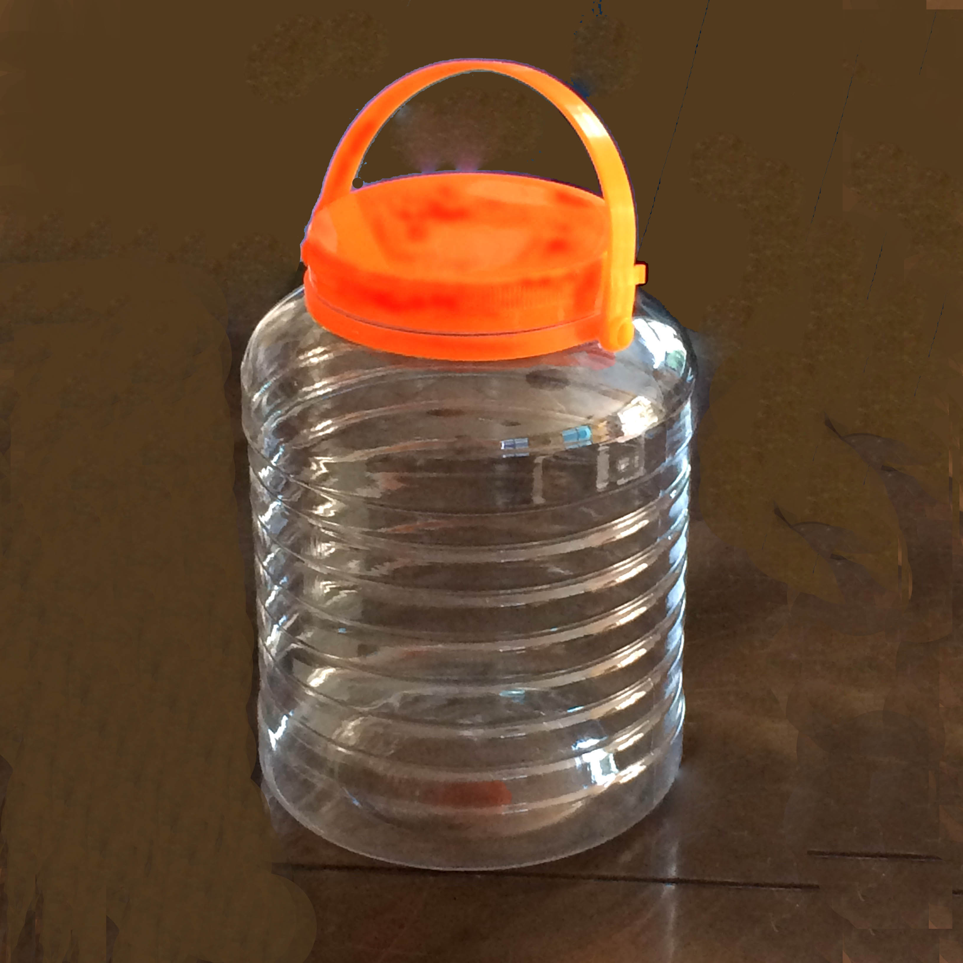 聚酯PET塑料瓶 编号:2008号加强型（带耳） 身直径200mm 高270mm 口径130mm 容量7.5升